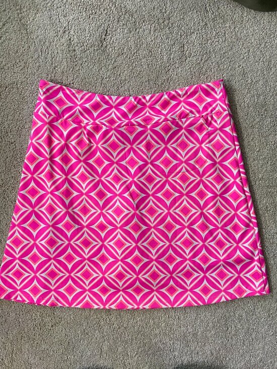 Lulu-B Dresses & Skirts - Lulu-B Geometric Pink Skort-Excellent condition